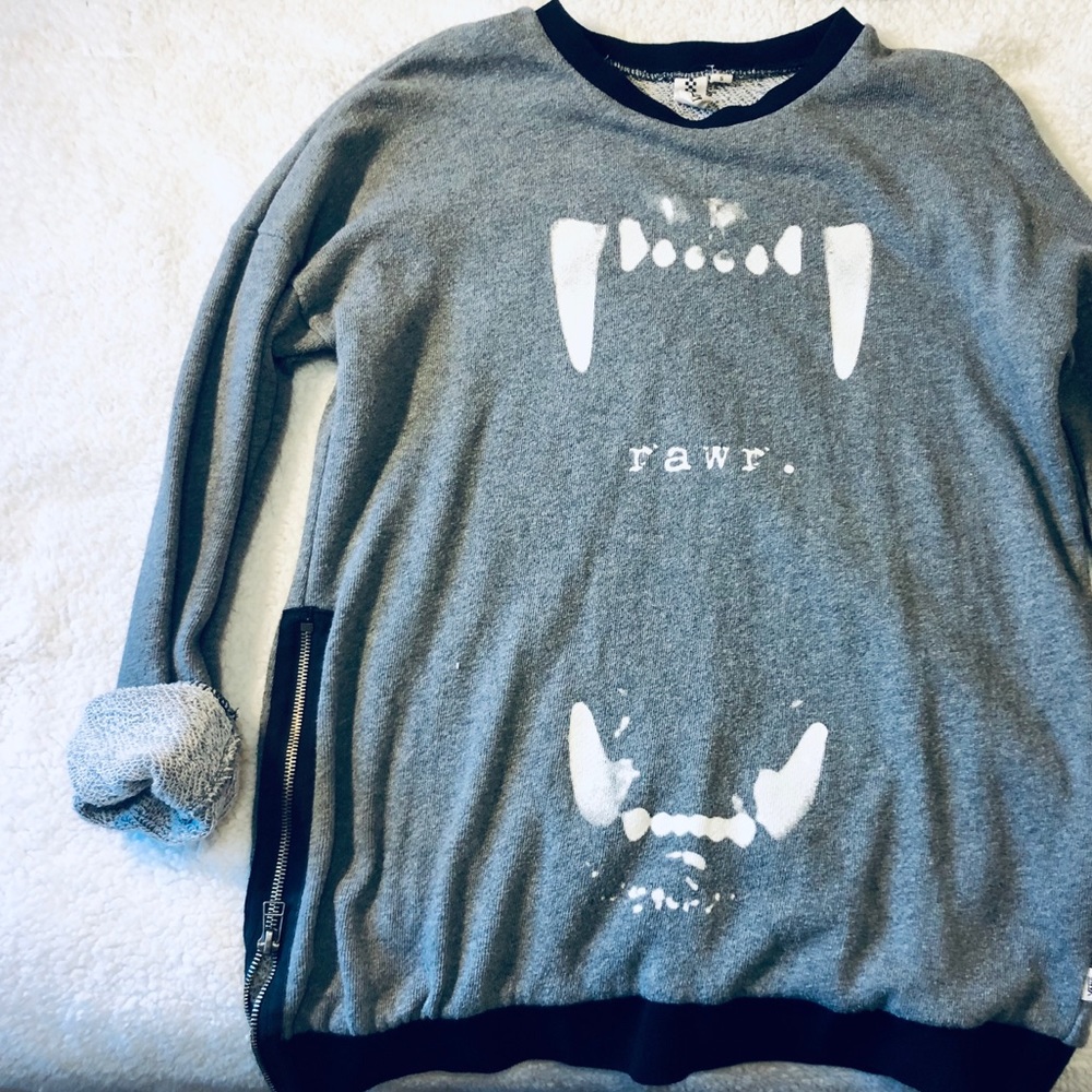VANS sweater